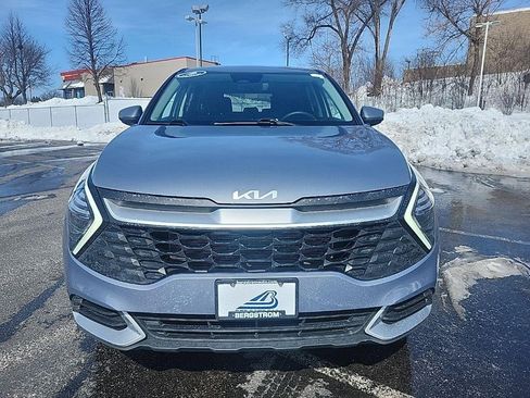 Used 2025 Kia Sportage LX image 31