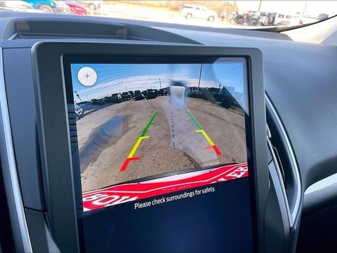 Certified 2022 Ford Edge SE image 13
