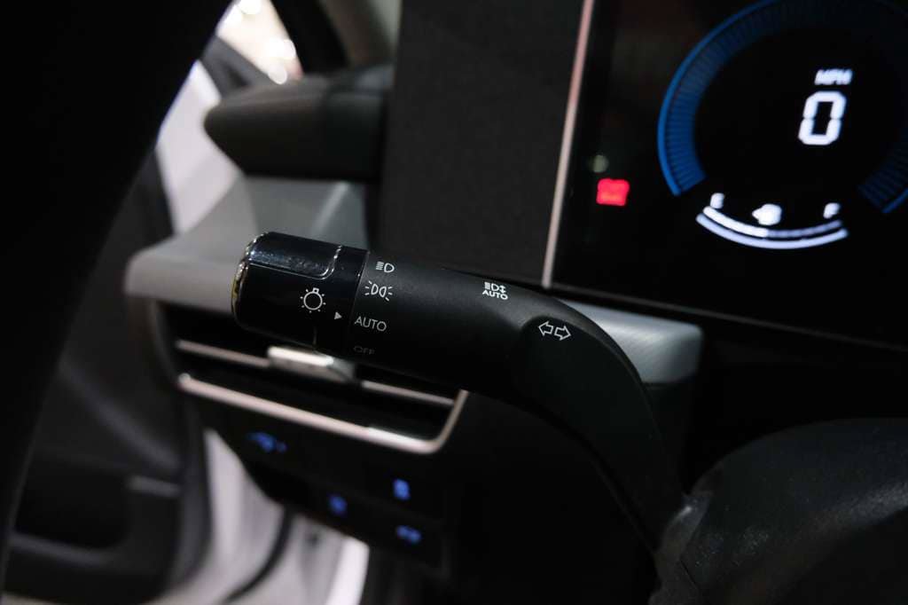 Used 2025 Hyundai Sonata SEL FWD image 37