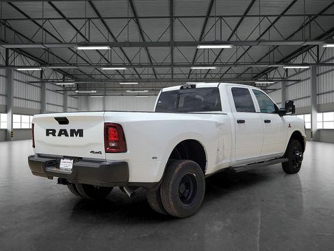 New 2026 RAM 3500 Tradesman AWD/4WD image 4
