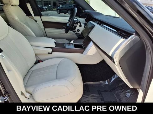 Used 2025 Land Rover Range Rover Long Wheelbase SE AWD/4WD image 9