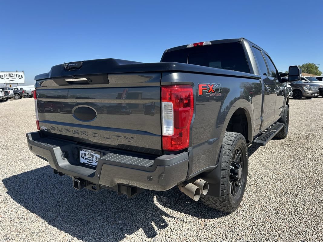 Used 2019 Ford F250 Lariat w/ Lariat Ultimate Package AWD/4WD image 10