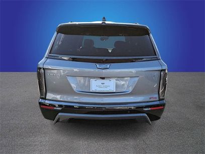 New 2026 Cadillac Vistiq Sport w/ LPO, Floor Liner Package