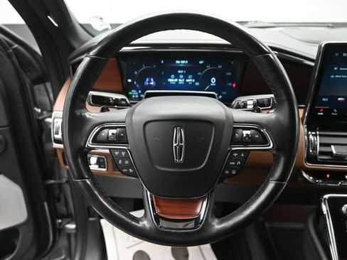 Certified 2023 Lincoln Navigator Reserve AWD/4WD image 15