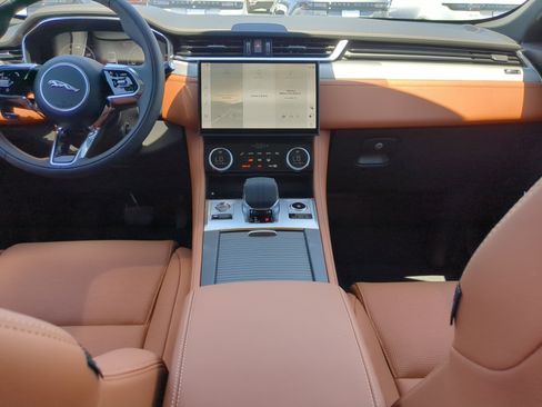 New 2026 Jaguar F-PACE R-Dynamic S image 16