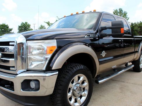 Used 2013 Ford F250 Lariat w/ Lariat Ultimate Pkg image 1