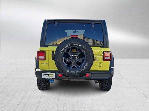 Used 2023 Jeep Wrangler Unlimited w/ 8.4" Radio Group image 15