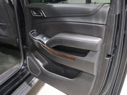 Used 2018 Chevrolet Suburban LS image 22