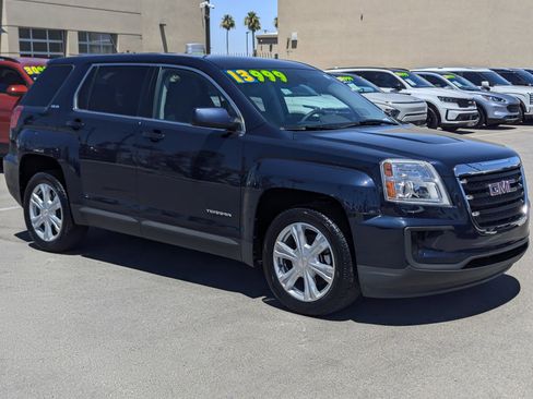 Used 2017 GMC Terrain SLE AWD/4WD image 1