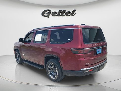 Used 2024 Jeep Wagoneer Series II w/ Flexible Seating Group AWD/4WD image 7