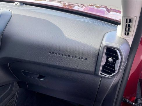 Certified 2025 Ford Bronco Sport Outer Banks w/ Outer Banks Tech Package+ AWD/4WD image 16