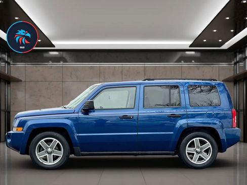 Used 2009 Jeep Patriot Sport image 2