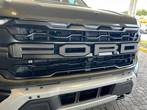 Used 2025 Ford F150 Raptor AWD/4WD image 21