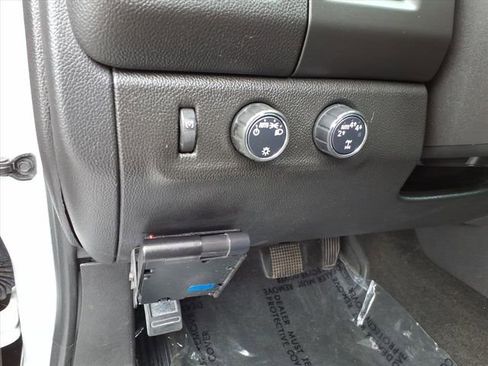 Used 2017 Chevrolet Colorado LT image 33