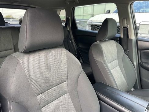 Used 2024 Nissan Rogue SV image 36