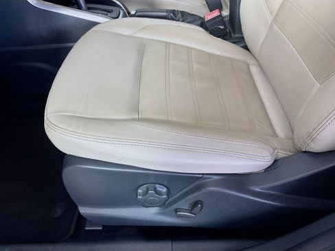 Used 2020 Ford EcoSport Titanium FWD image 19