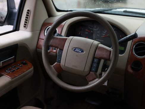 Used 2006 Ford F150 XLT image 27
