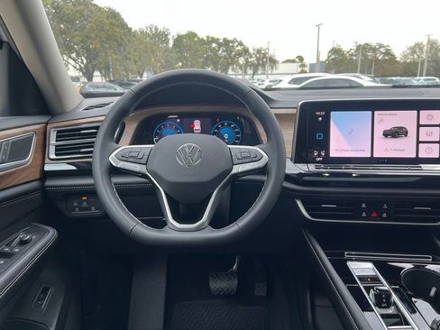 New 2026 Volkswagen Atlas SE FWD image 50