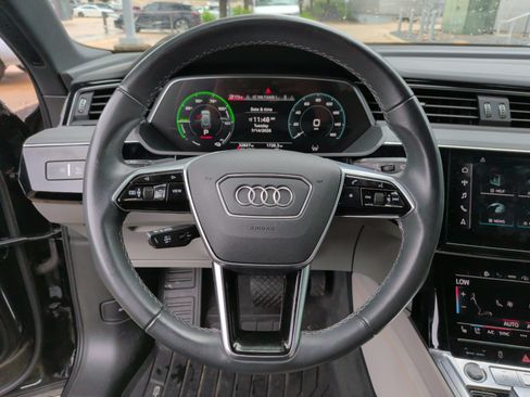 Used 2024 Audi Q8 e-tron Prestige w/ Prestige Package AWD/4WD image 17
