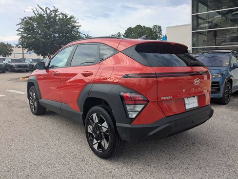 Used 2024 Hyundai Kona SEL AWD/4WD image 5
