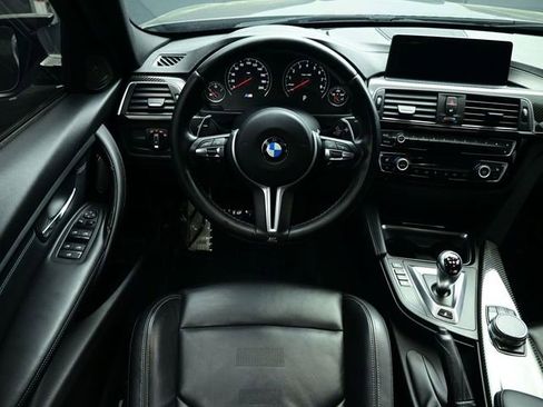 Used 2018 BMW M3 RWD image 5