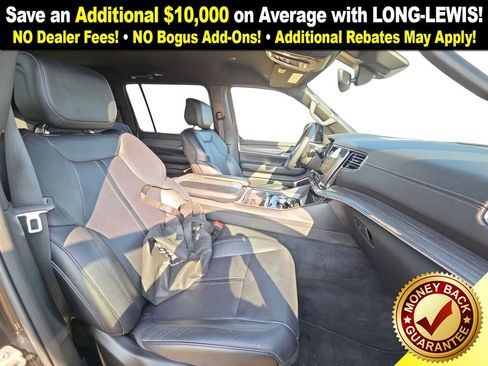 Used 2024 Jeep Wagoneer L Series III w/ Flexible Seating Group image 22