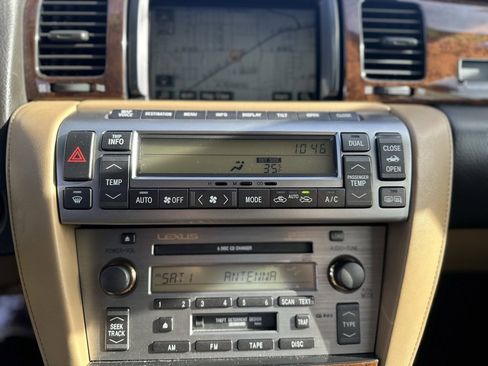 Used 2008 Lexus SC 430 Convertible image 19