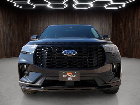 New 2026 Ford Explorer ST-Line w/ ST-Line Street Pack AWD/4WD image 4