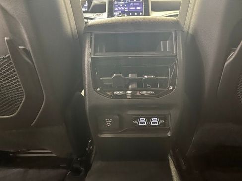 New 2025 Jeep Grand Cherokee Altitude AWD/4WD image 25