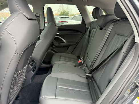 New 2025 Audi Q5 Premium Plus image 24