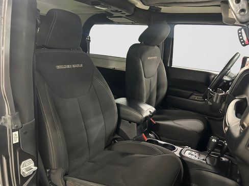 Used 2018 Jeep Wrangler Sport AWD/4WD image 20