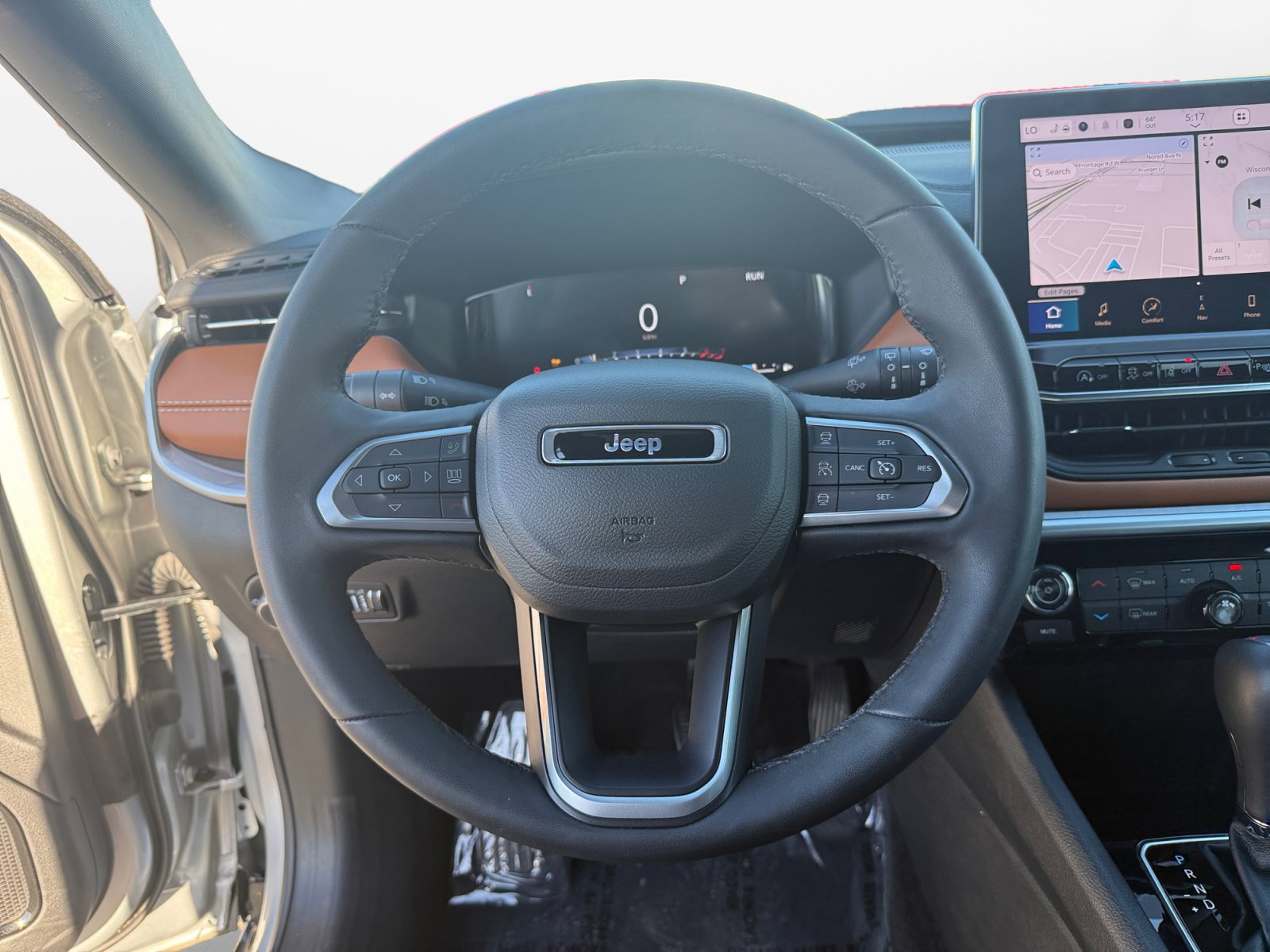 Used 2025 Jeep Compass Limited w/ Elite Group AWD/4WD image 16