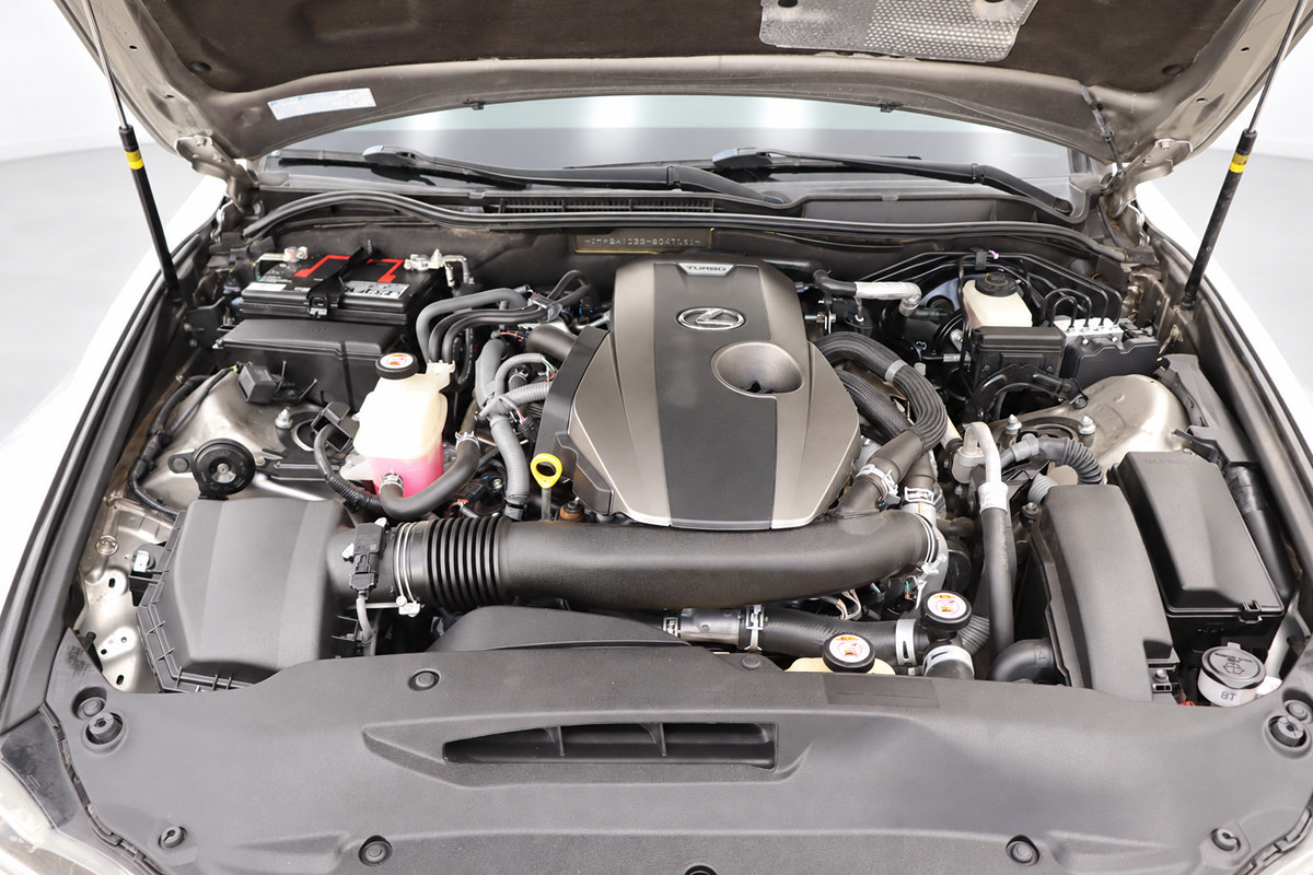Used 2017 Lexus IS 200t RWD image 41