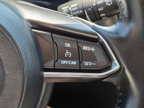 Used 2018 MAZDA MAZDA3 Touring FWD image 31