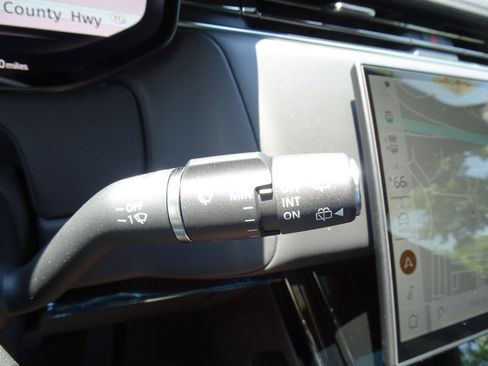 New 2025 Land Rover Range Rover Sport SE image 25