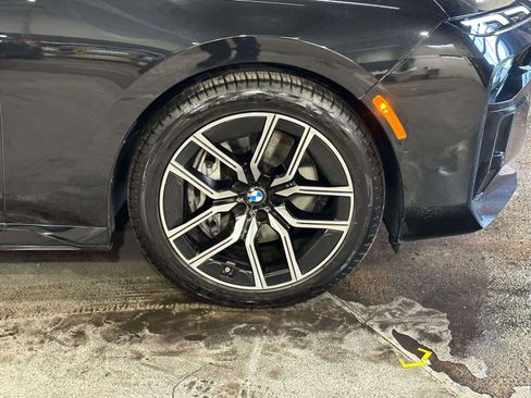 Used 2024 BMW 740i xDrive image 6