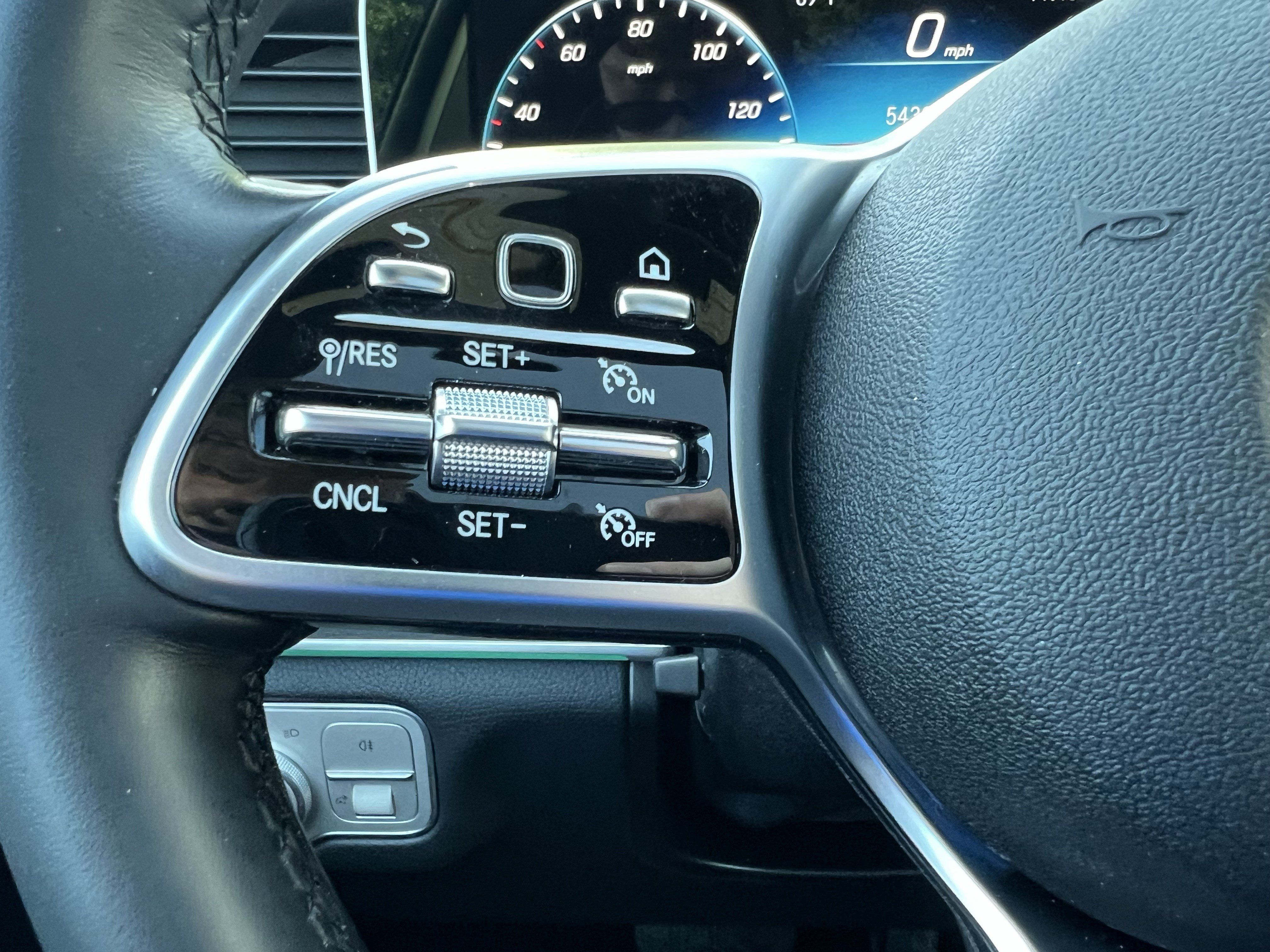 Used 2022 Mercedes-Benz GLE 350 4MATIC image 19