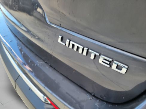 Certified 2024 Jeep Grand Cherokee L Limited RWD image 31