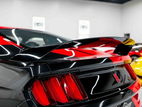 Used 2017 Ford Mustang Shelby GT350R w/ GT350R Equipment Group 920A RWD image 25