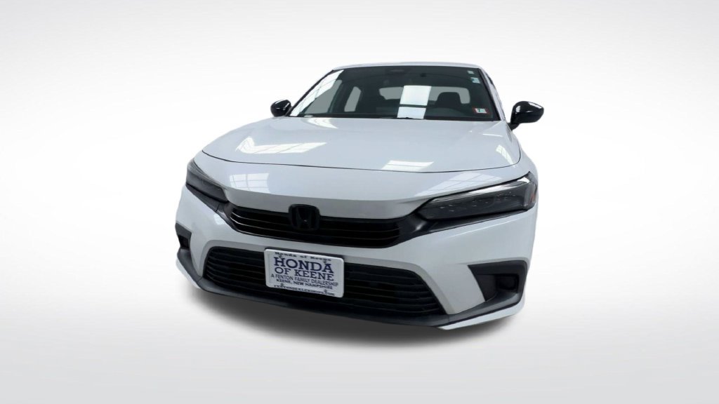 Used 2023 Honda Civic Sport image 3