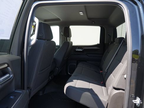 Used 2022 Chevrolet Silverado 1500 LT Trail Boss AWD/4WD image 18