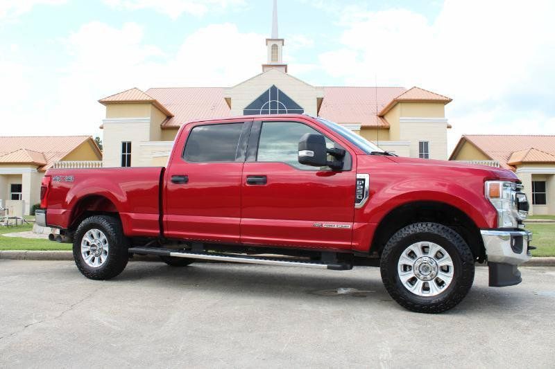 Used 2021 Ford F250 XLT w/ XLT Value Package AWD/4WD image 3