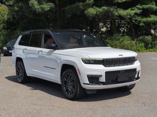Certified 2023 Jeep Grand Cherokee L Summit AWD/4WD image 3