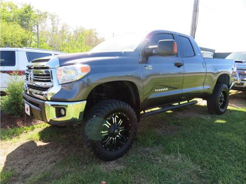 Used 2016 Toyota Tundra SR5 AWD/4WD image 13