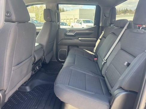 Used 2023 GMC Sierra 1500 Elevation image 28