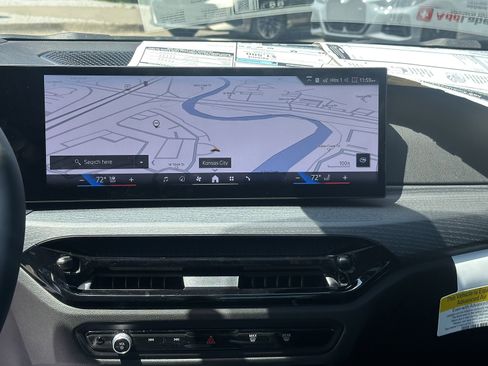 Used 2025 BMW 330i xDrive Sedan w/ Premium Package image 30