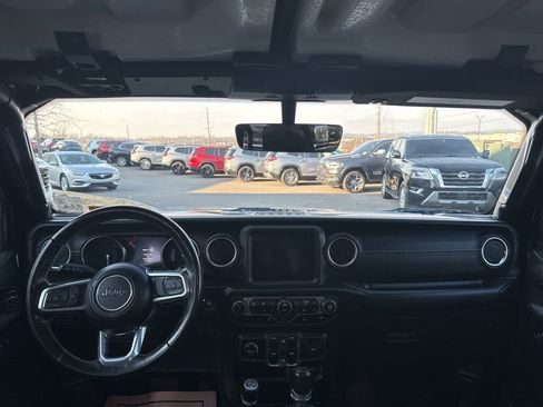 Used 2022 Jeep Wrangler Unlimited Sahara w/ Cold Weather Group image 26