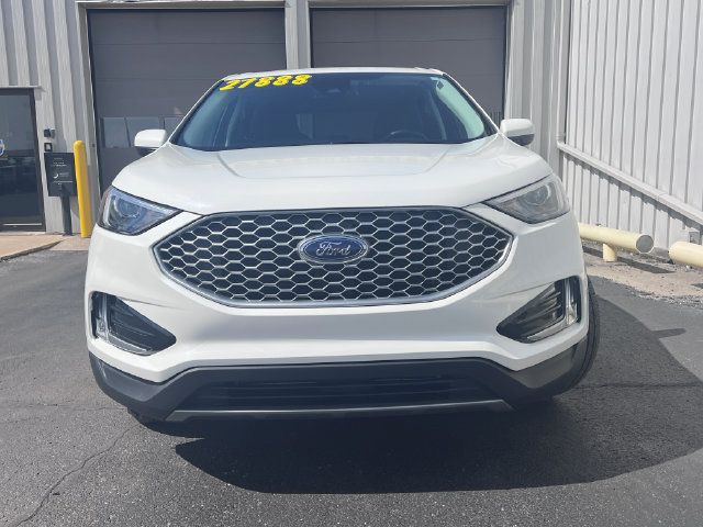 Used 2023 Ford Edge SEL w/ Convenience Package AWD/4WD image 3