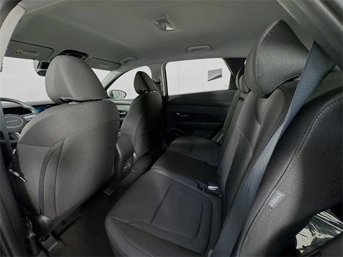 New 2026 Hyundai Tucson SE image 16