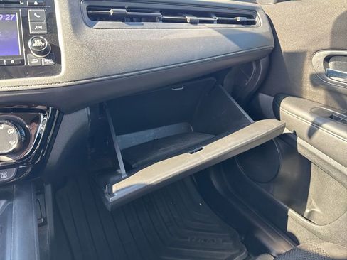 Used 2016 Honda HR-V LX image 24